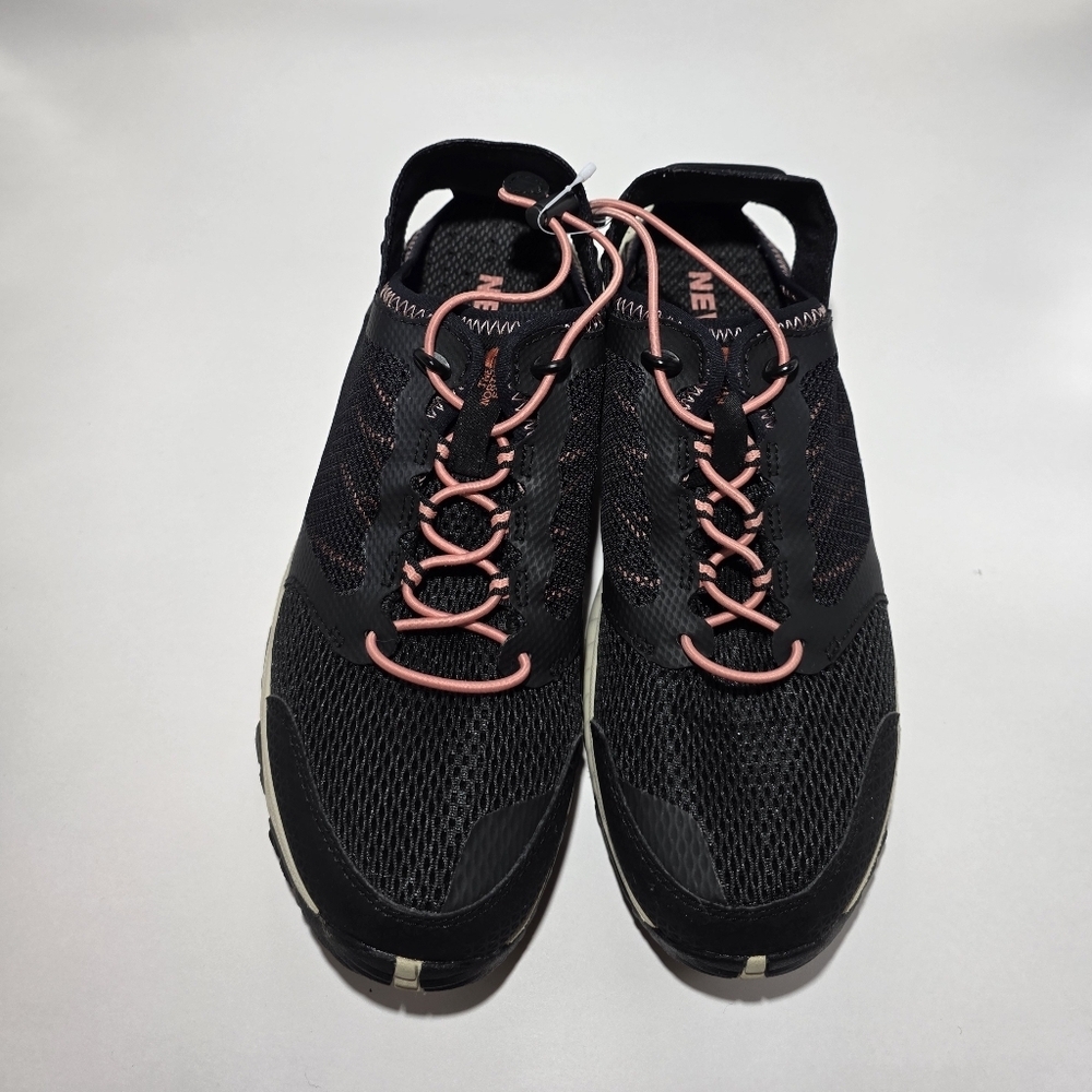 Thr North Face Black and Pink Women's Athletic Shoes - Picture 4 of 7